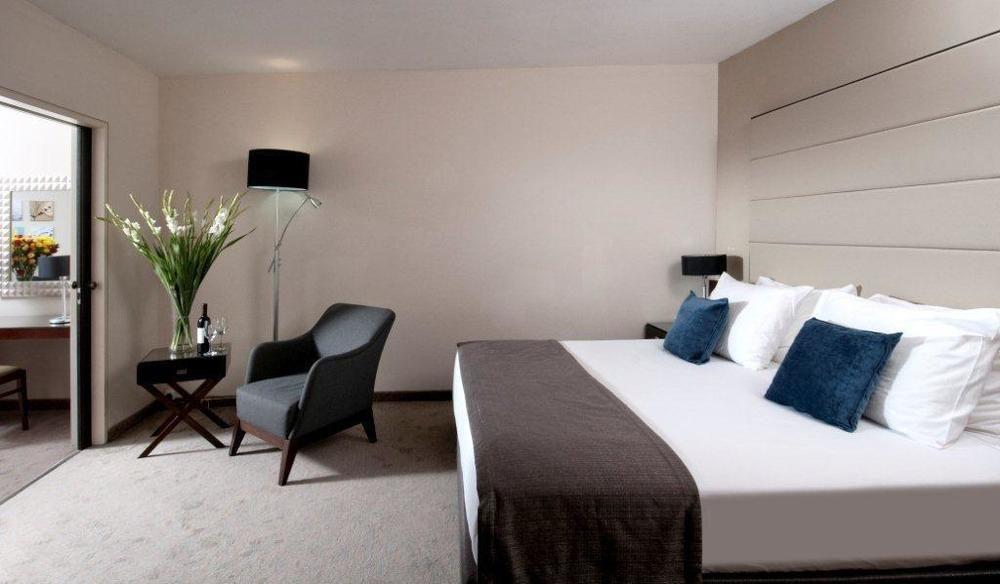 Vert Hotel Eilat By Afi Hotels Exterior photo A room at the hotel