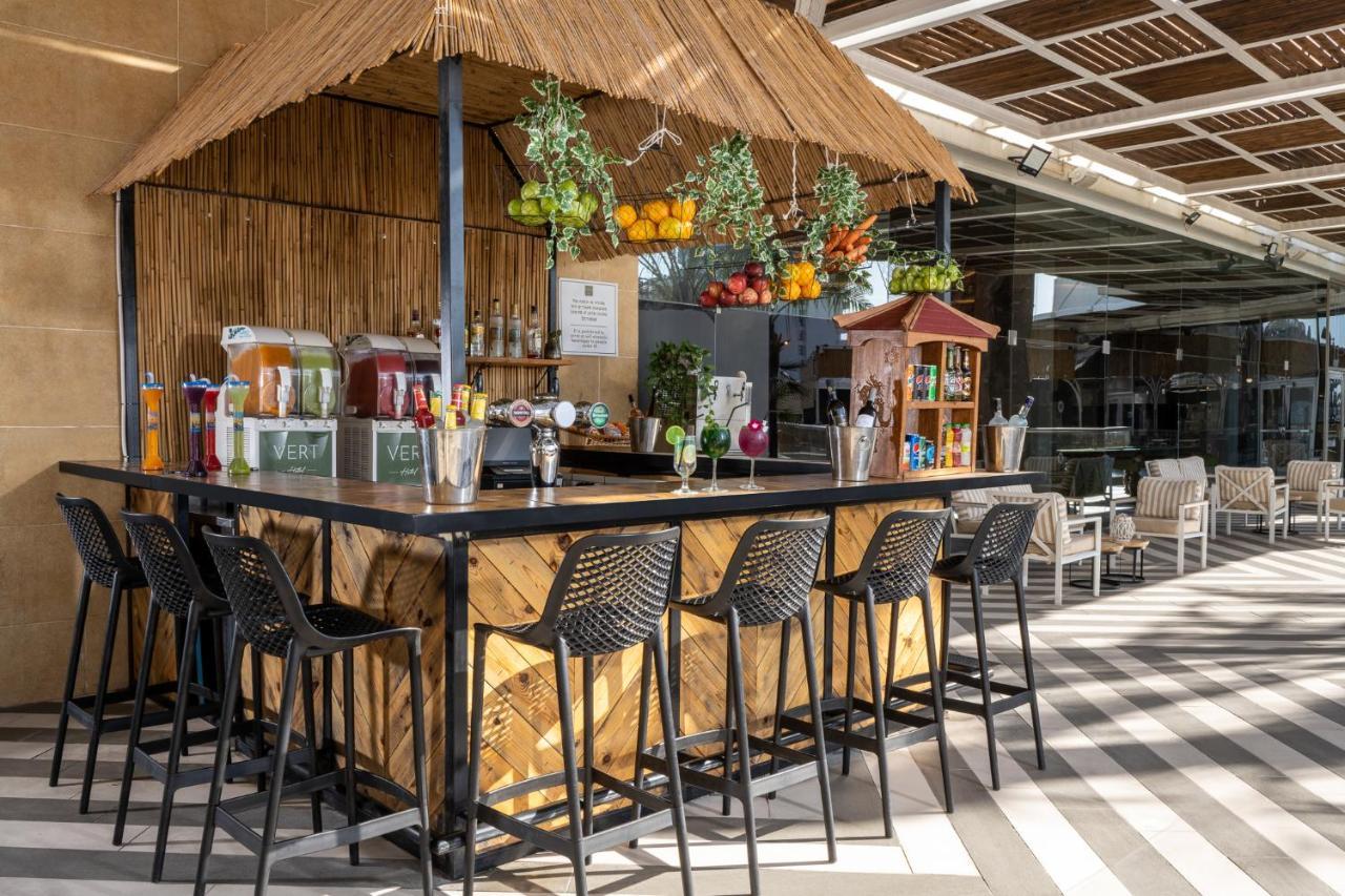 Vert Hotel Eilat By Afi Hotels Exterior photo The bar on the deck of the MSC Meraviglia