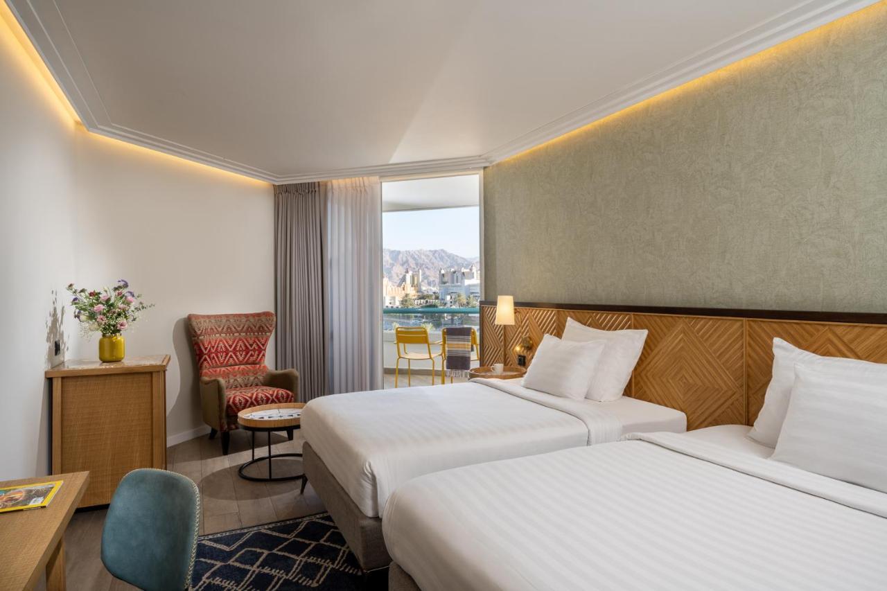 Vert Hotel Eilat By Afi Hotels Exterior photo Deluxe room