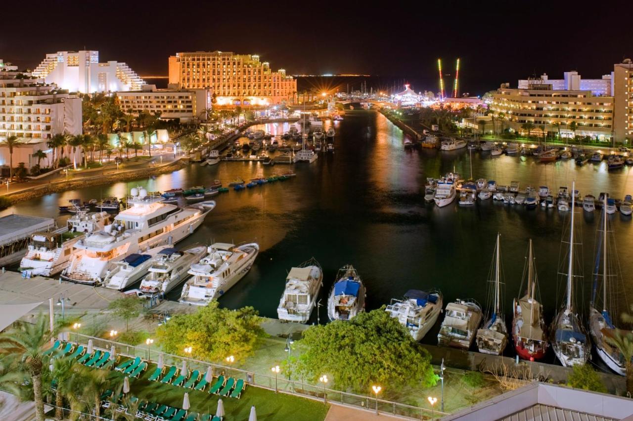 Vert Hotel Eilat By Afi Hotels Exterior photo Marina del Rey at night